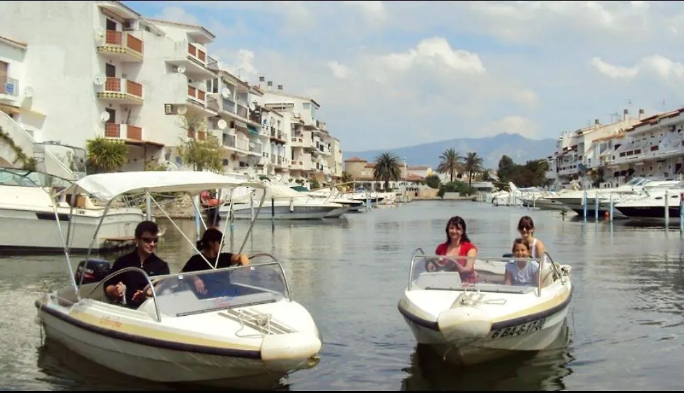 Appartement Edifici Violetta à Empuriabrava 0*,  Espagne